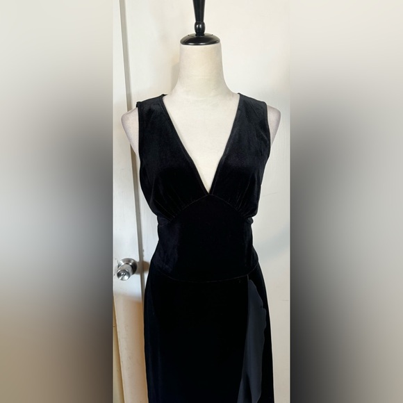 Vintage 90’s Connected Velvet Ruffle Hem Cocktail Dress Midi Plunging Neck noir - Picture 7 of 16